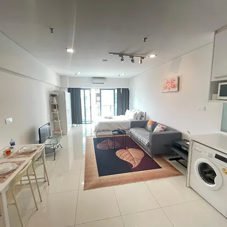 De Home At Summer Suites Klcc Kuala Lumpur Exterior photo