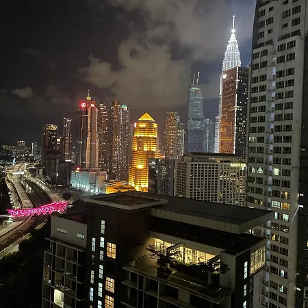 De Home At Summer Suites Klcc Kuala Lumpur Exterior photo