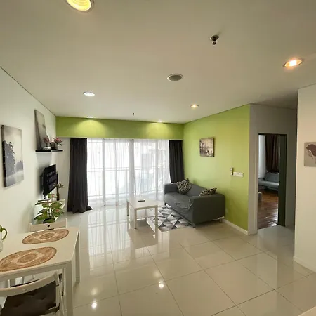 De Home At Summer Suites Klcc Kuala Lumpur Exterior photo