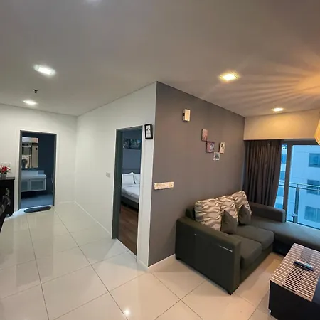 De Home At Summer Suites Klcc Kuala Lumpur Exterior photo