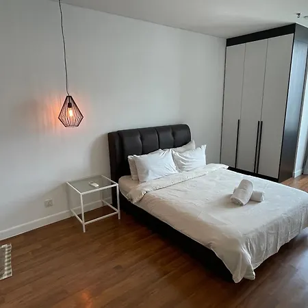 De Home At Summer Suites Klcc Kuala Lumpur Exterior photo