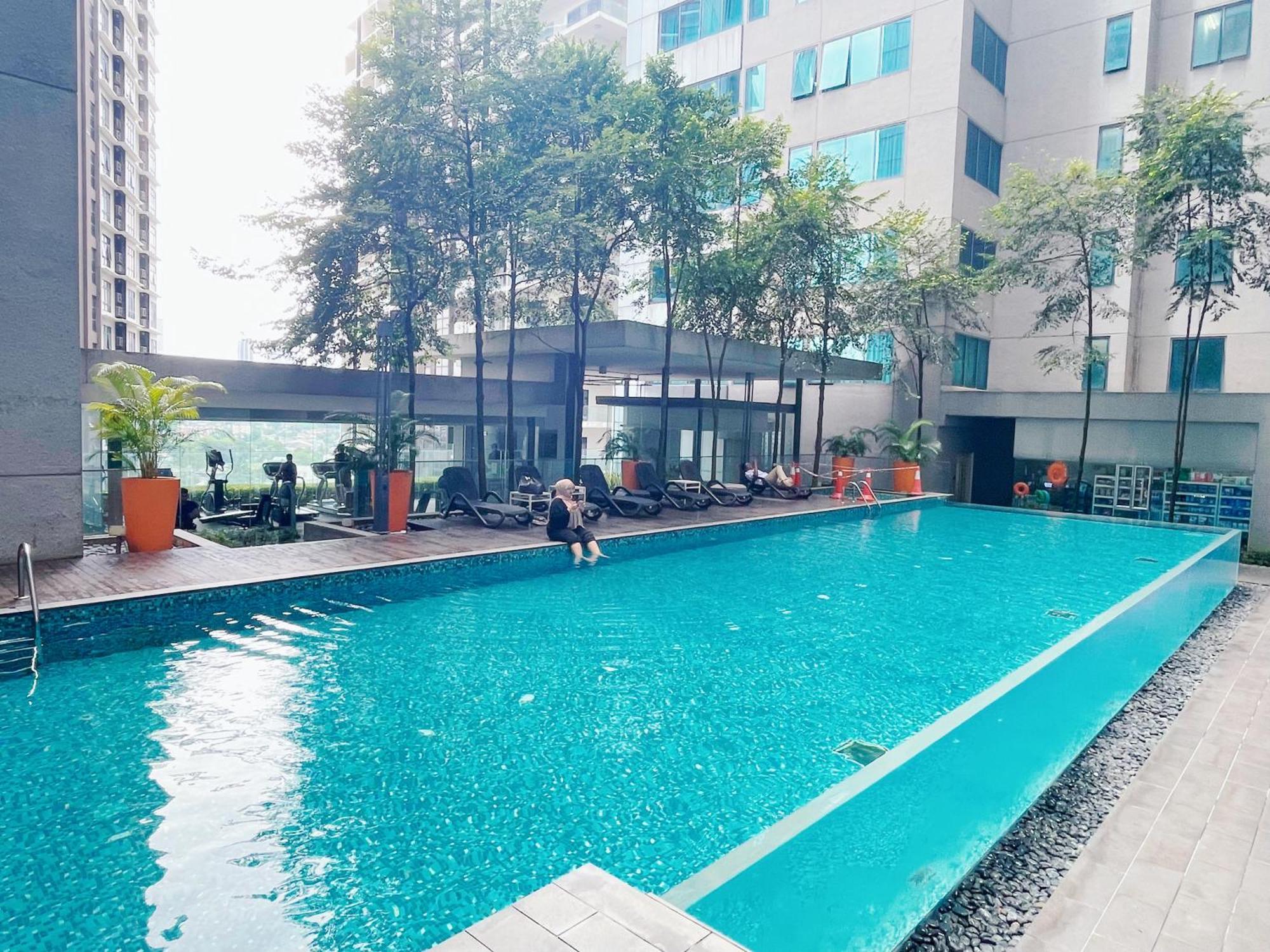 De At Summer Klcc *