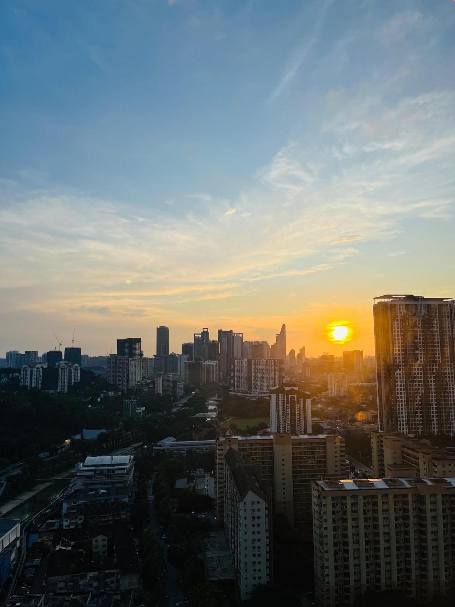De At Summer Klcc Homestay